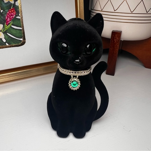 Bath & Body Works Black Cat Wallflower Plug In with Jewel Collar & Green Eyes - Picture 1 of 5